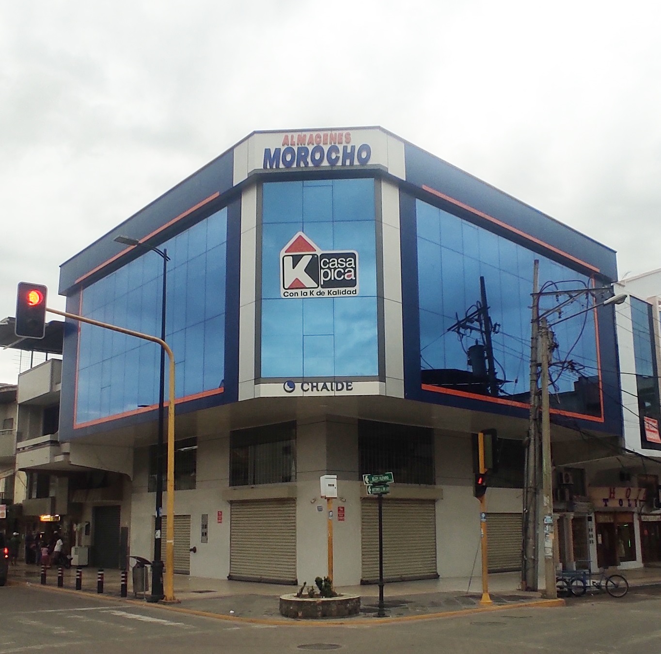 Edificio Elíaser Morocho en Santa Rosa con diseño moderno